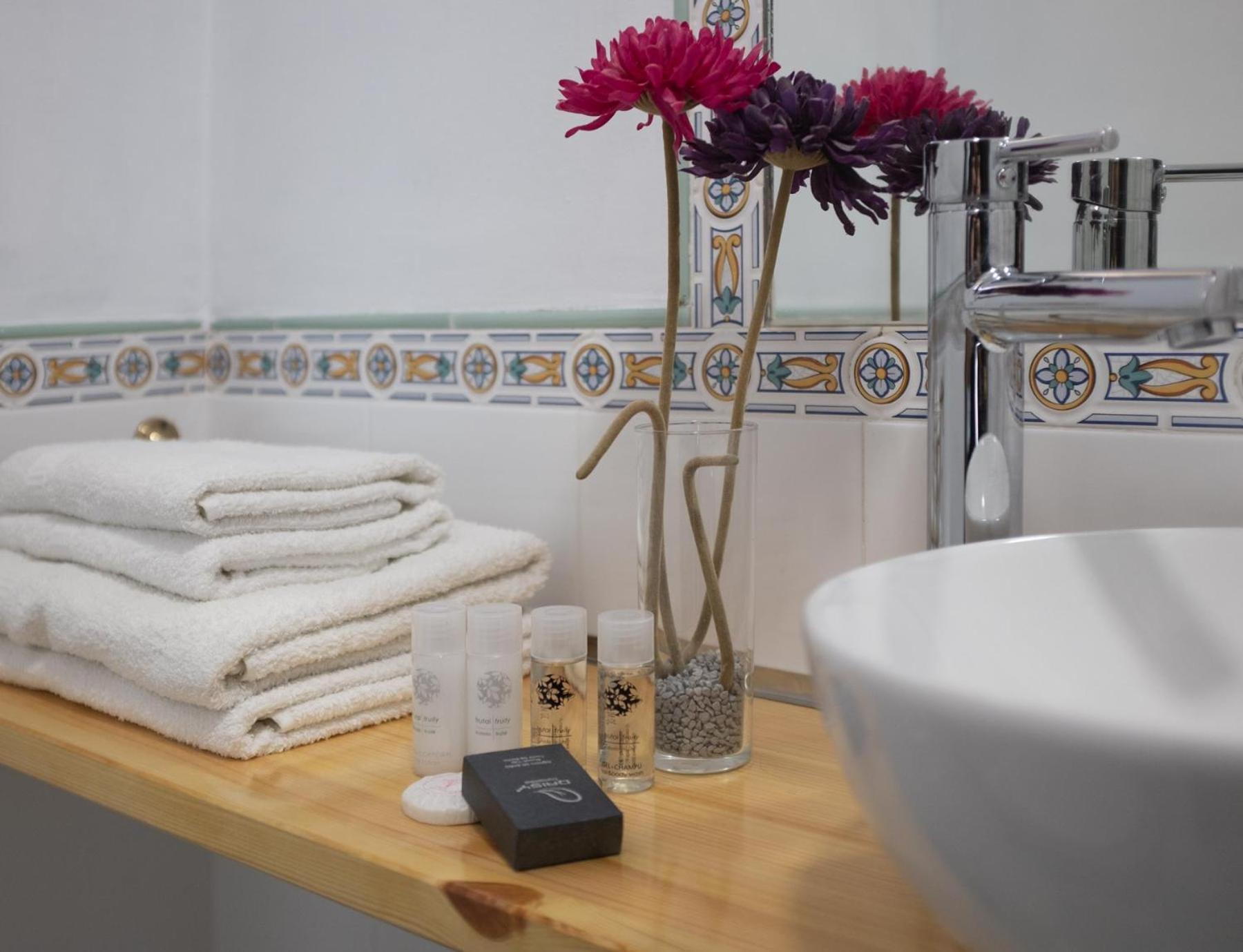 Hostal Victoria Альтура Экстерьер фото